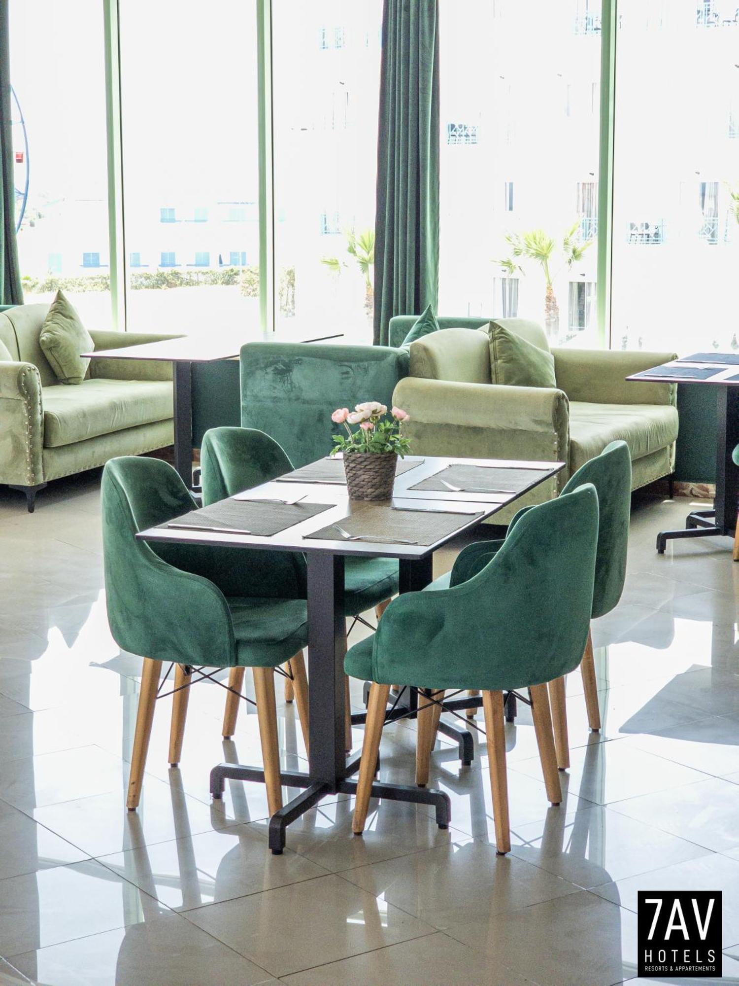 L'Escale Appart-Hotel By 7Av Hotels Marina Smir Exterior foto